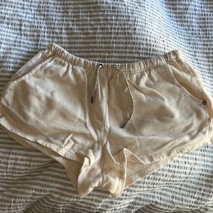 Vuori sunnyside shorts